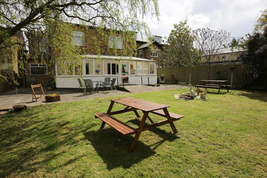 Hotel Manor House London Woodford Esterno foto