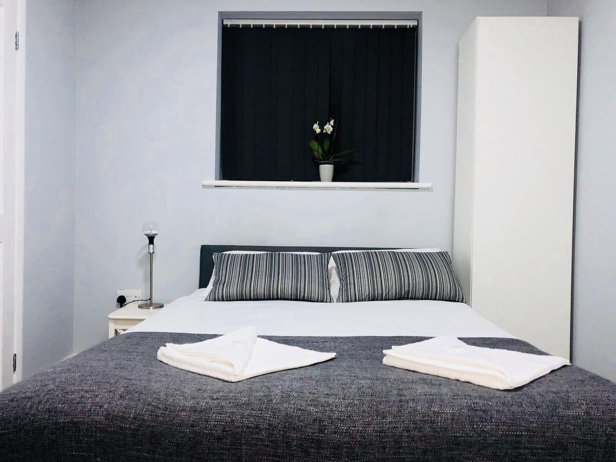 Hotel Manor House London Woodford Esterno foto